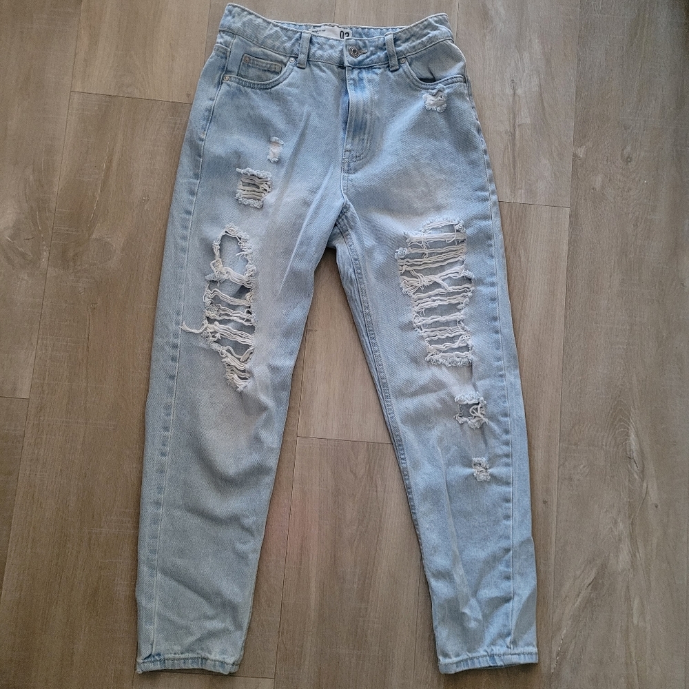 Refuge Denim High Rise Mom jeans Size 3 light blue denim